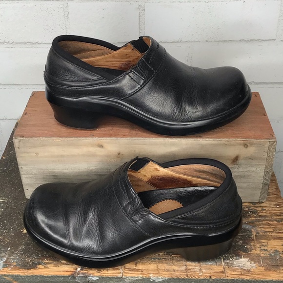 Ariat Shoes - Ariat Santa Cruze Clogs Black Leather Size 6